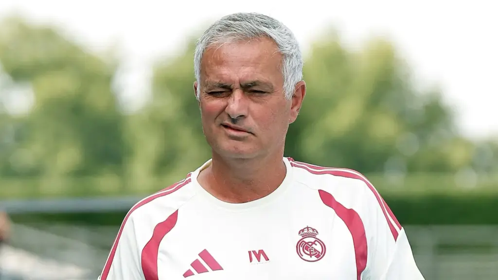 Risk or genius? Mourinho's strict condition threatens star names at Real Madrid - Goal.com